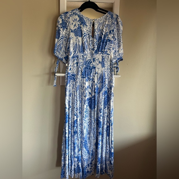FREE PEOPLE Tropical Blue and White Fit & Flare Midi Dress - Picture 3 of 15